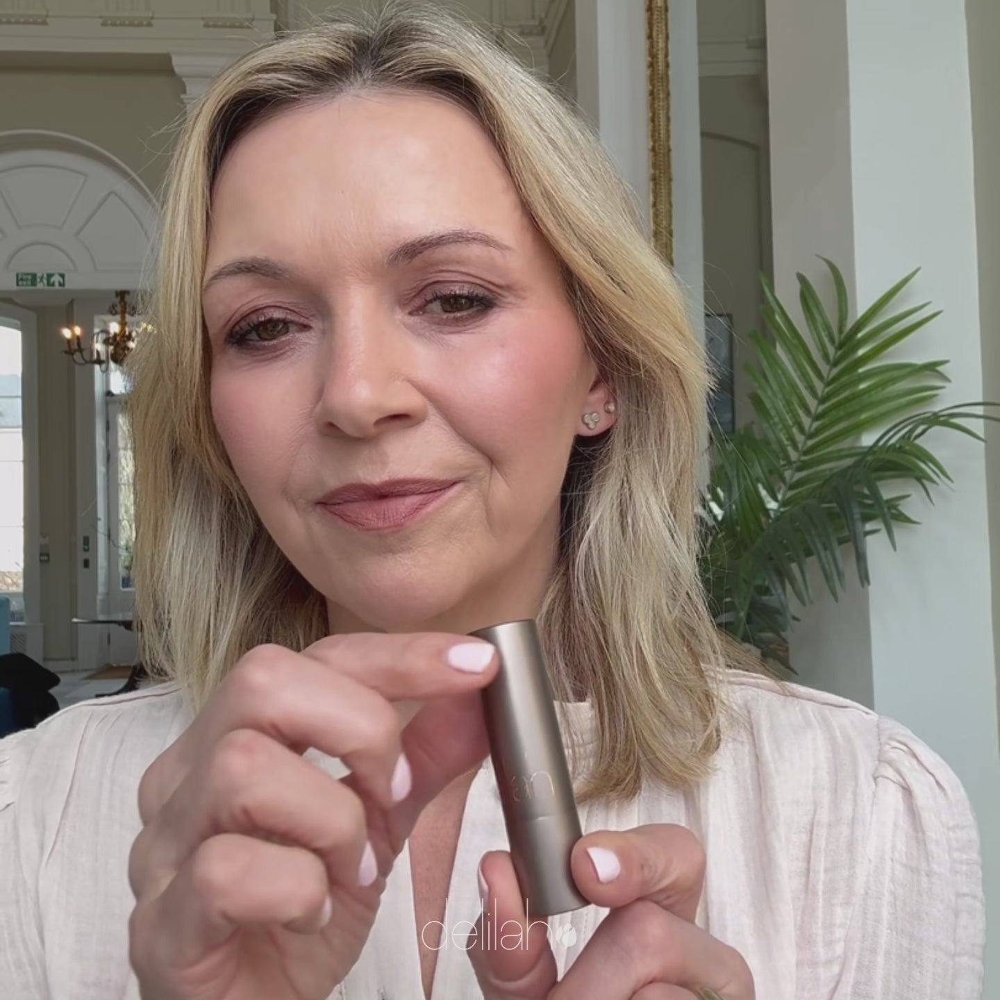 Load video: Colour Intense | Cream Lipstick