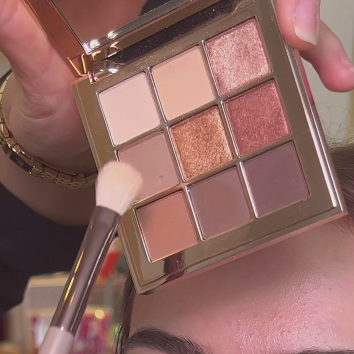 Load video: Eyeshadow Brush